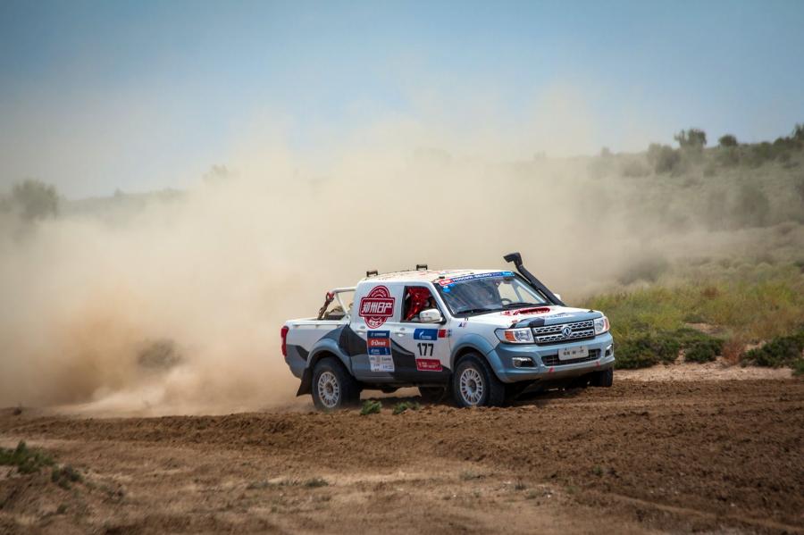  Dongfeng Rich Silk Way Rally 2016 года  (фото 10 из 21)